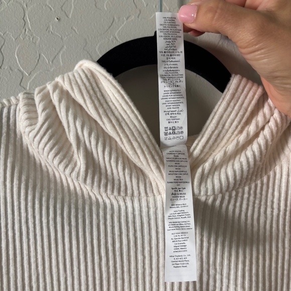ALO Muse Jogger M and Sweater Hoodie S Creme Ivory Set New with Tags - Picture 6 of 11